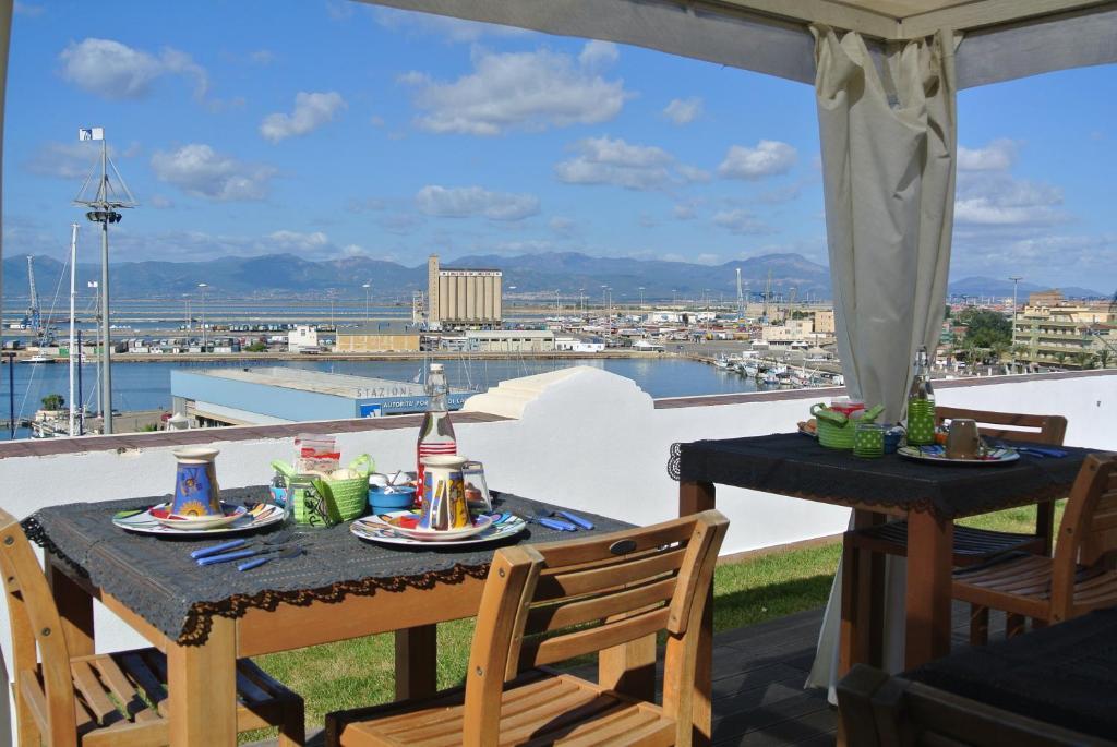 Marina Di Castello Panzió Cagliari Kültér fotó